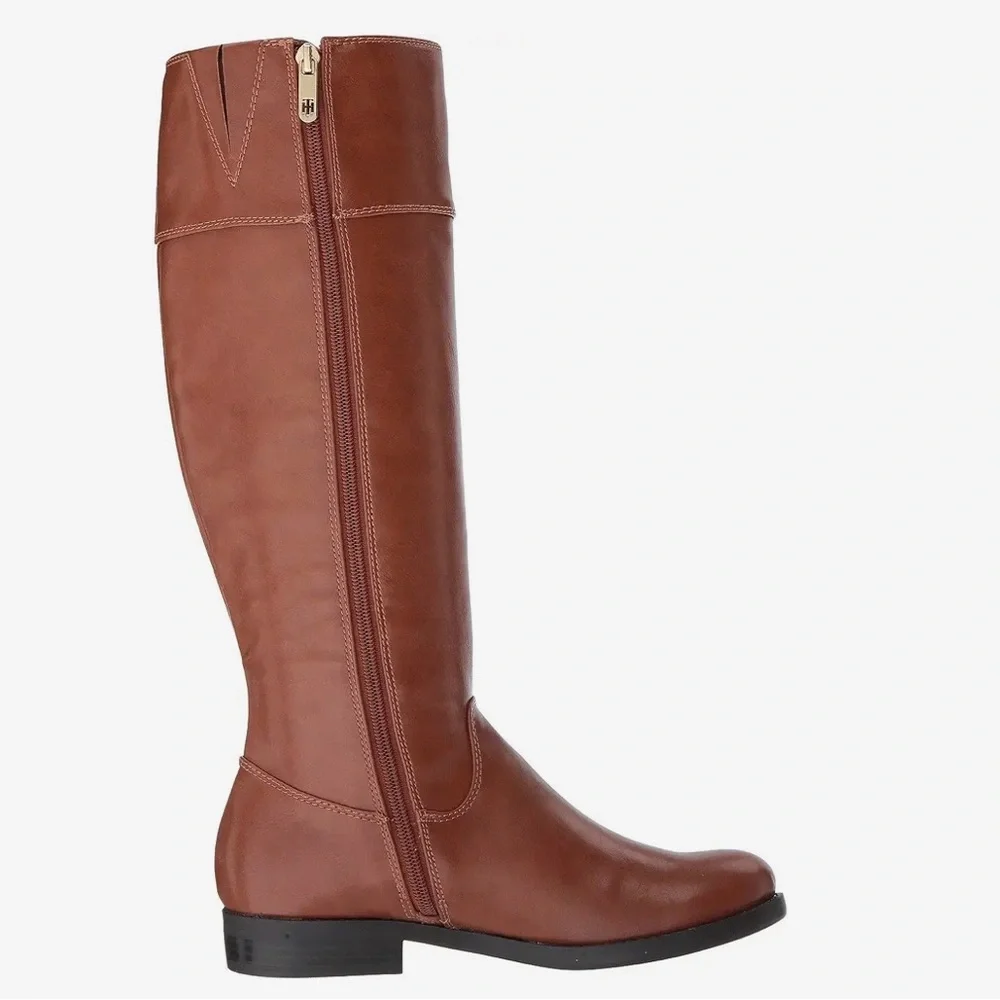 🌸TOMMY HILFIGER🌸 Shyenne Boots In Brown Size: 5.5